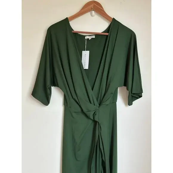 Baltic Born Solana ruched hunter green wrap 3/4 sleeve dress size Medium NWT - Picture 7 of 10